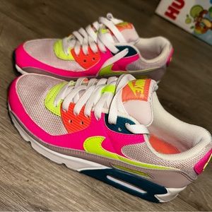 Nike Air Max 90 Barely Rose Ghost Green Highlight